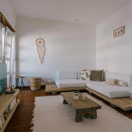 57 - * Ferrel (Leiria)